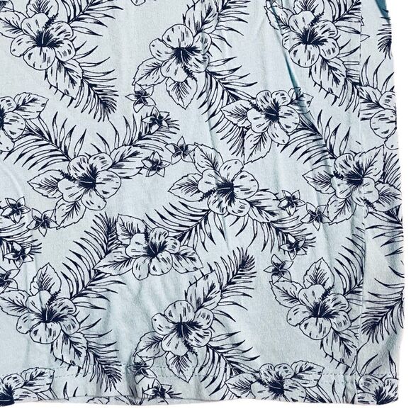 Pale blue tropical pattern T-shirt -Club Room - Picture 2 of 5